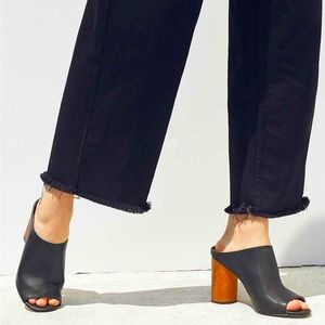 URBAN OUTFITTERS Wood Heel Mules